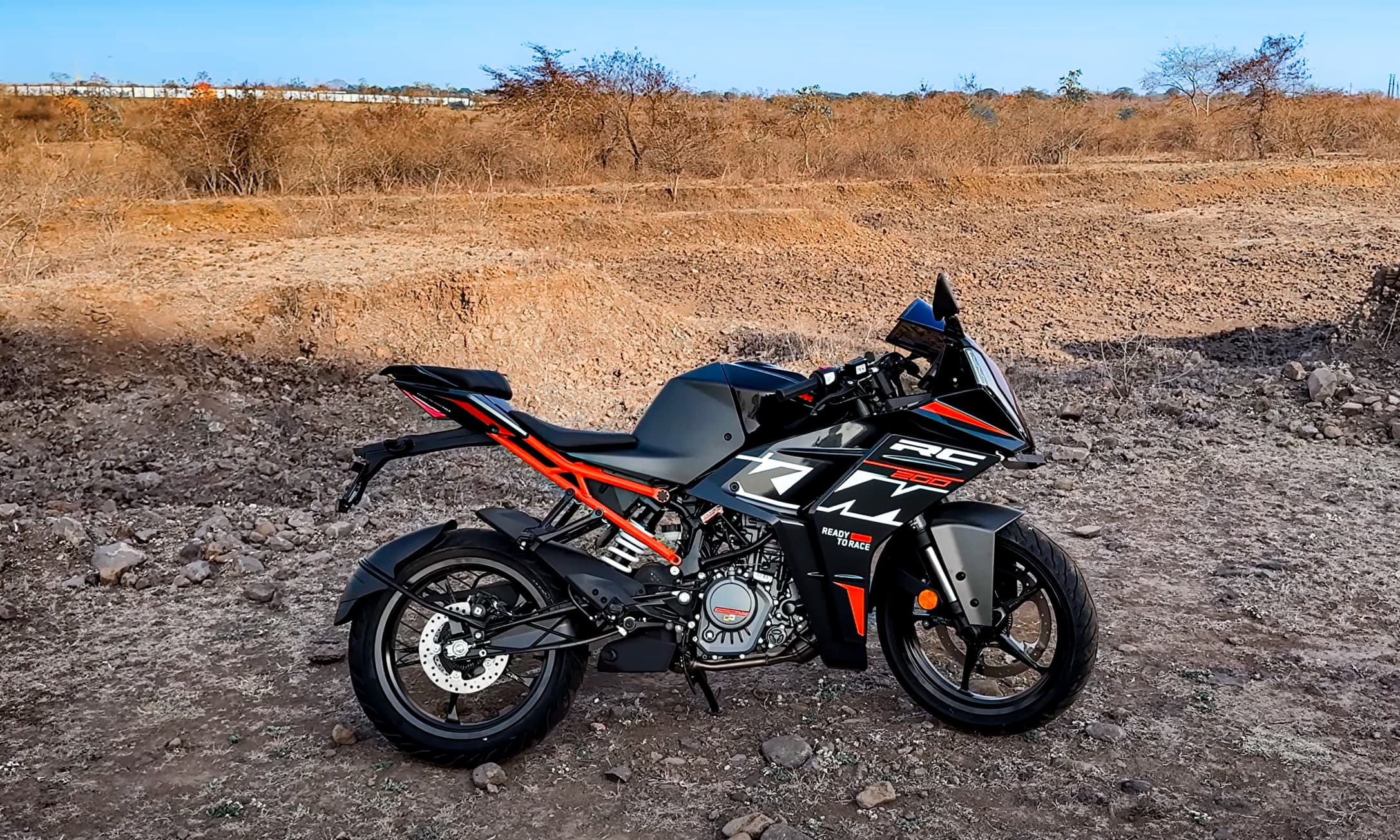 KTM RC 200 2025