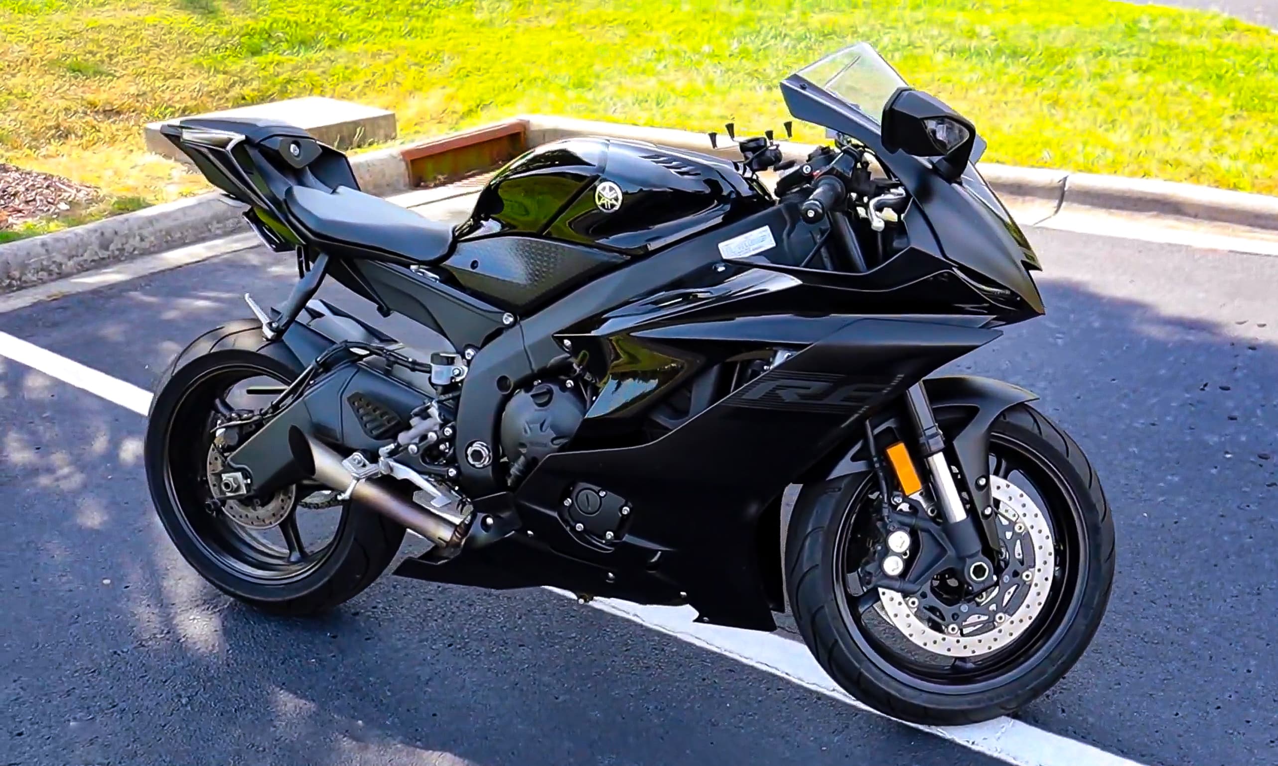 Yamaha R6